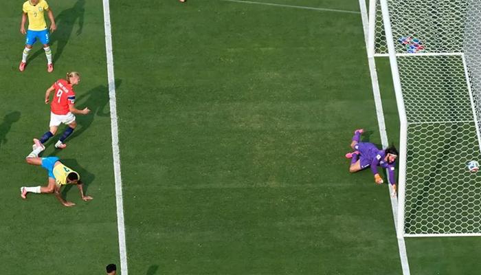 صدمة كروية.. خروج البرازيل من كأس العالم أمام النرويج
