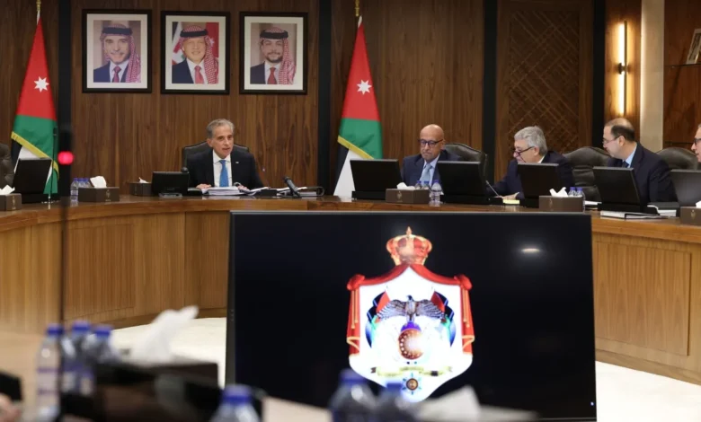 رئيس الوزراء الدكتور جعفر حسان يترأس جلسة مجلس الوزراء